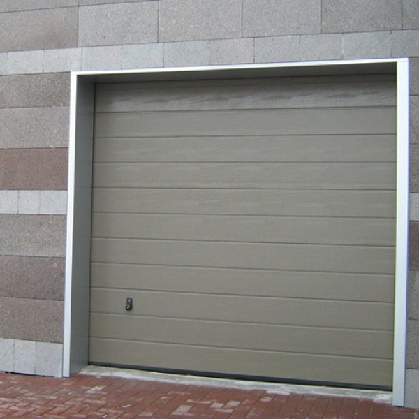 Секционные гаражные ворота Hormann LPU 42